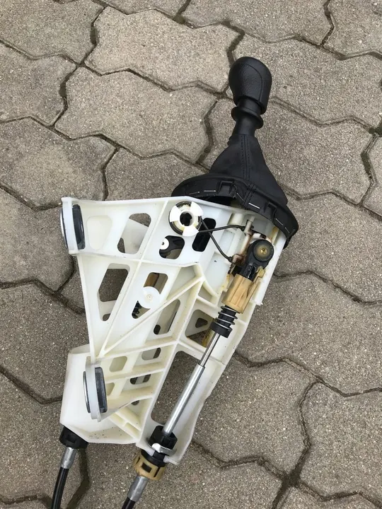 Manuaalivaihteiston valitsin 5 vaihdetta VW T5 Lift image 4