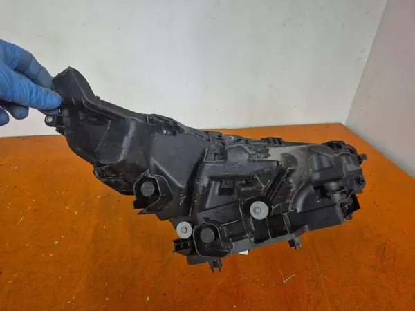 Lexus NX I Lift 17-21 Faro Izquierdo OEM Wrakomania-25437- image 10