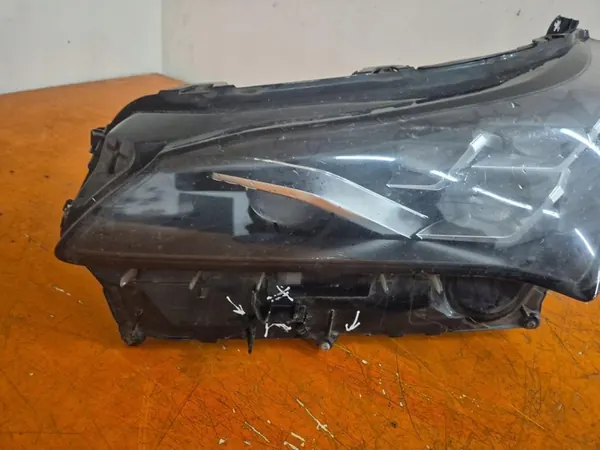 Lexus NX I Lift 17-21 Faro Izquierdo OEM Wrakomania-25437- image 2