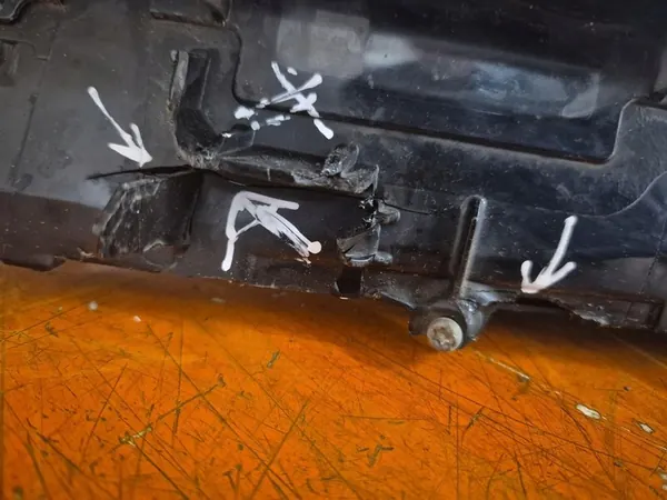 Lexus NX I Lift 17-21 Faro Izquierdo OEM Wrakomania-25437- image 3