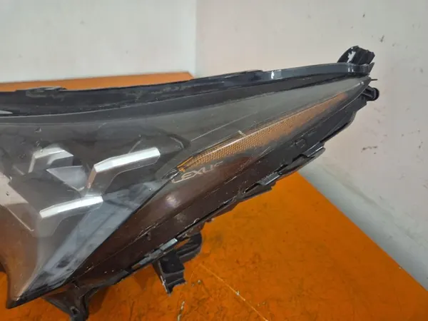 Lexus NX I Lift 17-21 Faro Izquierdo OEM Wrakomania-25437- image 5