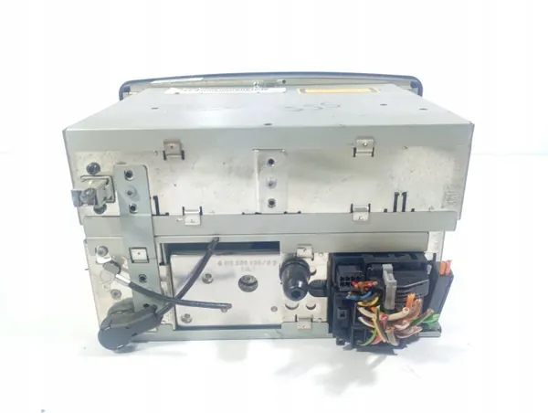 Mercedes W203 C-Klasse 00-07 radio OEM M1S103 MAR 00019968 image 4