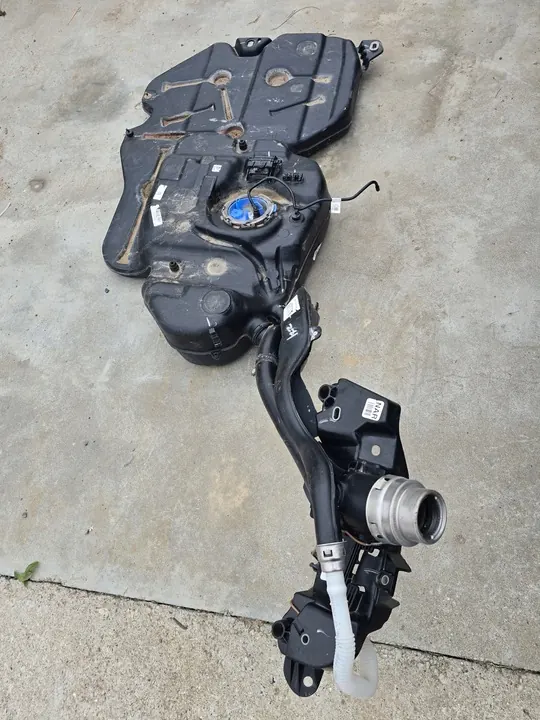 Tanque de Combustível VW Atlas Bomba EUA 3.6 V6 3QF201021AD image 6