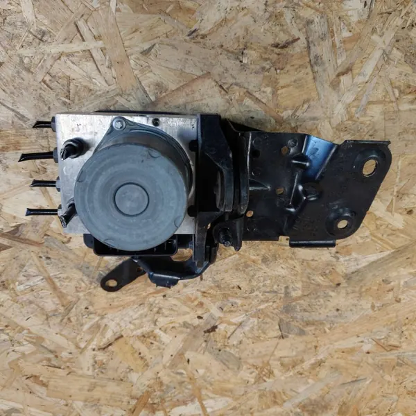 ABS/ESP-rempomp OEM 2Q0614517AD - Gebruikt image 2
