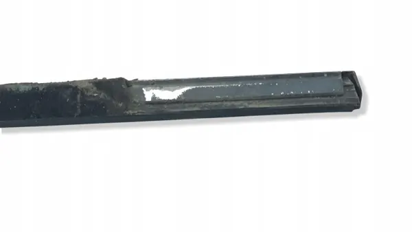 BMW X5 E70 takaikkunan tiiviste OEM AMD227717 image 6