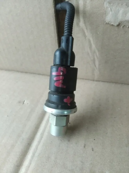 Sensor de Pressão Ar Condicionado OEM CZUJNIK CIŚNIENIA KLIMATYZACJI VW GOLF IV image 2