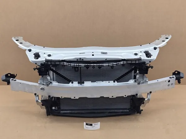 Voorkoeler Mercedes W205 C205 S205 A205 image 2