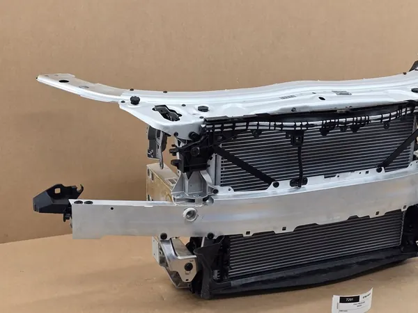 Voorkoeler Mercedes W205 C205 S205 A205 image 3