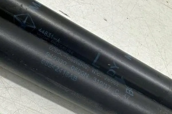 Atuador do porta-malas direito JEEP COMPASS (MK49) 68242418AB image 3