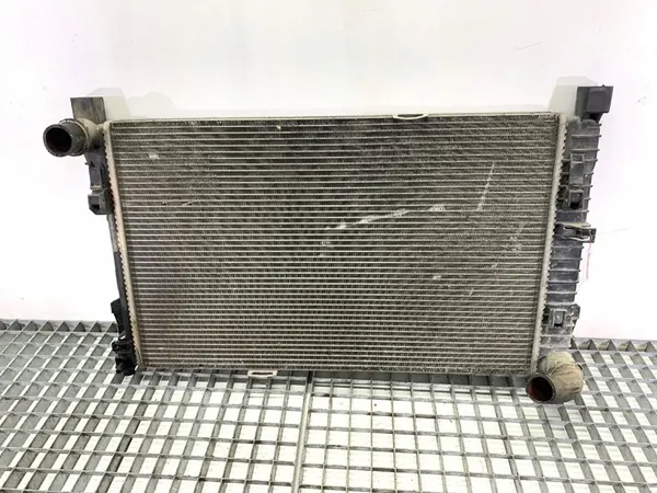 Waterkoeler Mercedes W203 2.0 163PK A2035001103 image 2