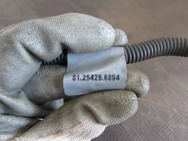Sensor desgaste pastilhas OEM 81254296894 para MAN TGX image 7