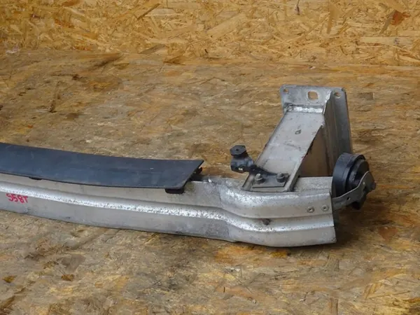 AUDI S5 A5 8T Etupuskuri OEM image 3