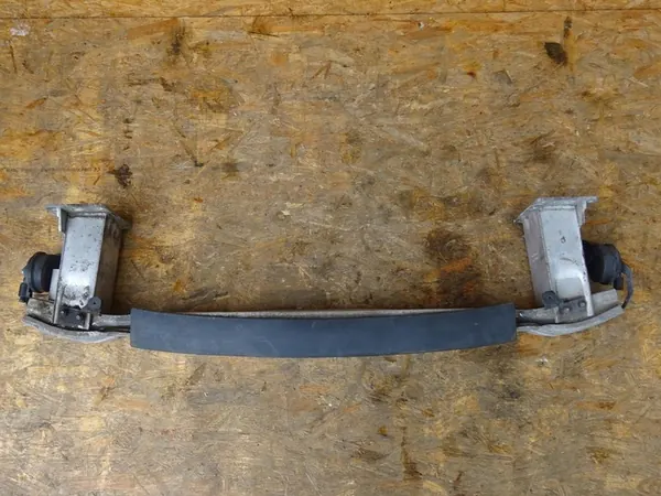 AUDI S5 A5 8T Etupuskuri OEM image 4