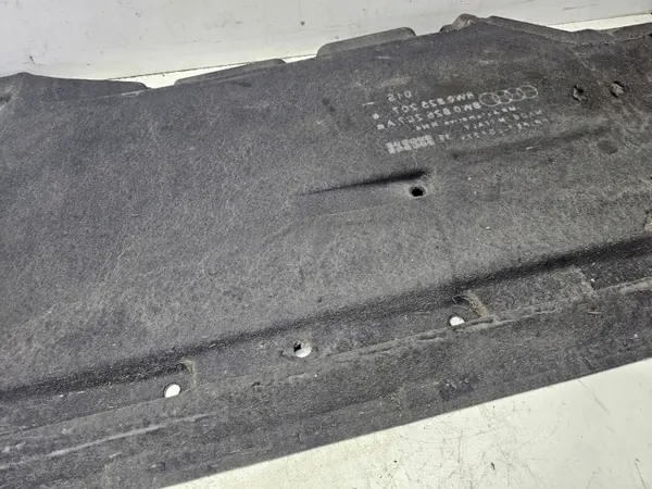 Linker onderbodembescherming OEM 8W0825207 voor Audi A4 B9 image 7
