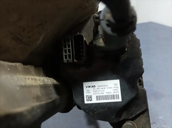 VW Touran I Boîtier de Direction OEM 1K1423051CP image 5