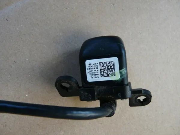 Achteruitrijcamera OEM 99240-J9710 voor Hyundai Kona N image 3