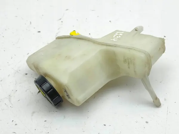 Audi Bromsvätskebehållare OEM 2Q2611301A - Begagnad image 3