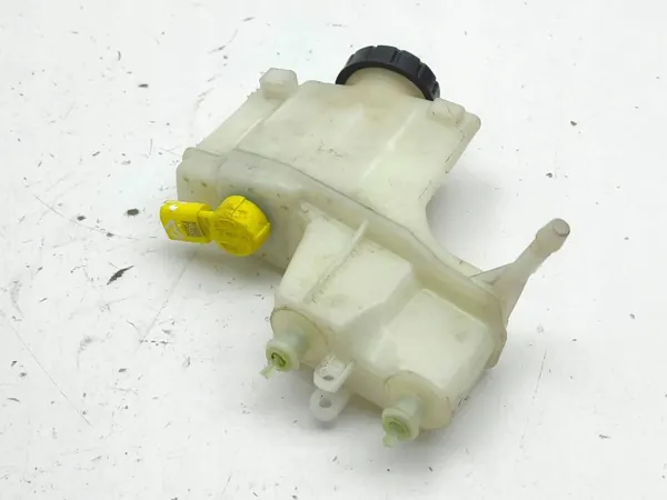 Audi Bromsvätskebehållare OEM 2Q2611301A - Begagnad image 5