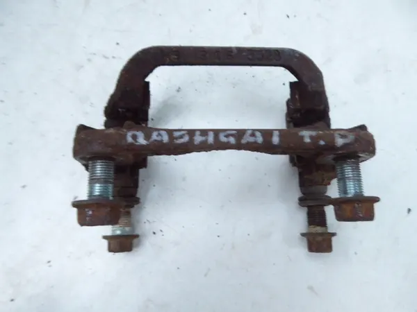 Nissan Qashqai I J10 Takajarrusatulan tuki 2.0 16V OEM image 5