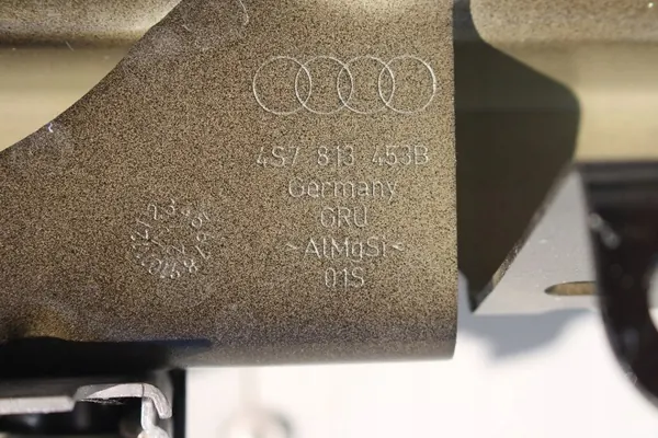 Poutre arrière Audi R8 II OEM bt-cars-33834 Occasion image 6