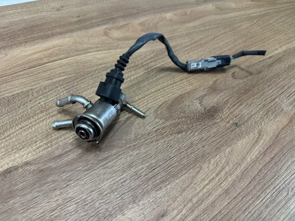 Injector AdBlue OEM 208997976R para Renault 2.0 DCI image 3