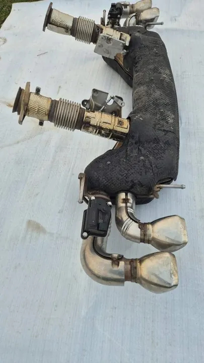 Sistema de escape Chevrolet Corvette C8 84896568 image 4