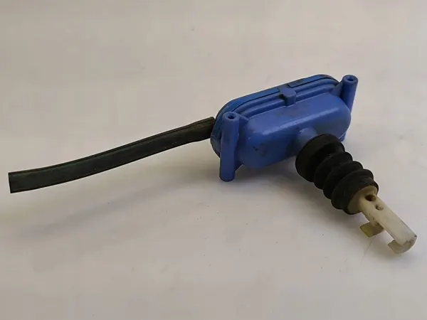 Centrale Deurvergrendelingspomp Audi C3 443862153B image 2