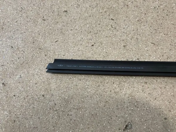 Mercedes-ovenlasitiiviste OEM A2386730500 Vasen image 9