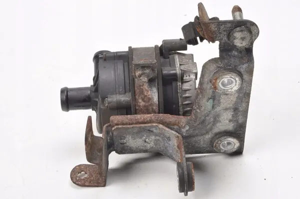 Vattenpump Maserati Ghibli SQ4 3.0 V6 670005347 image 6