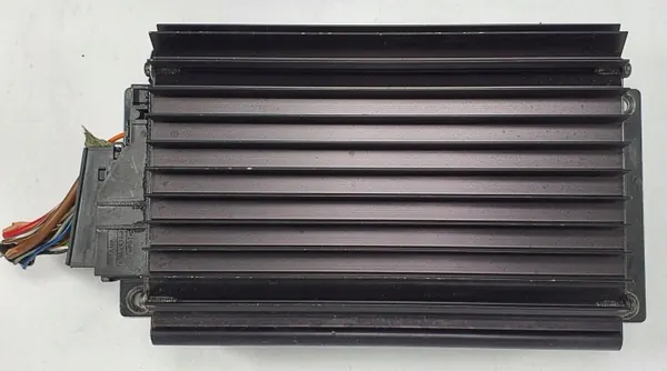 BOSE-versterker OEM 2098200289 voor Mercedes CLK image 2