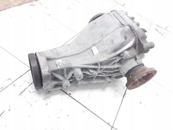 Audi A4 B8 Taka-akselin differenssio OEM KLL - Käytetty image 2