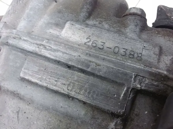 Audi A4 B8 Taka-akselin differenssio OEM KLL - Käytetty image 4