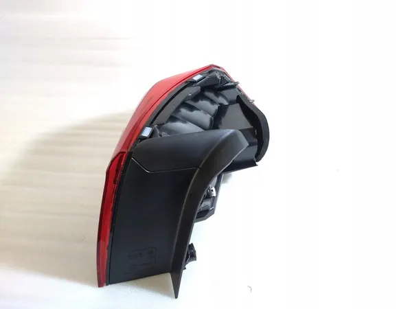 Luz trasera izquierda VW Passat B8 2015+ Sedan OEM 3G5945095J image 9