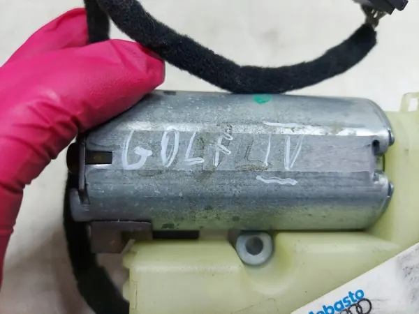 Schiebedachmotor OEM 4B0959591 für VW Golf IV image 6