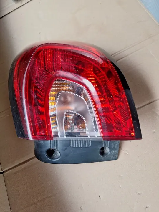 Lámpara Trasera Derecha Renault Captur image 2