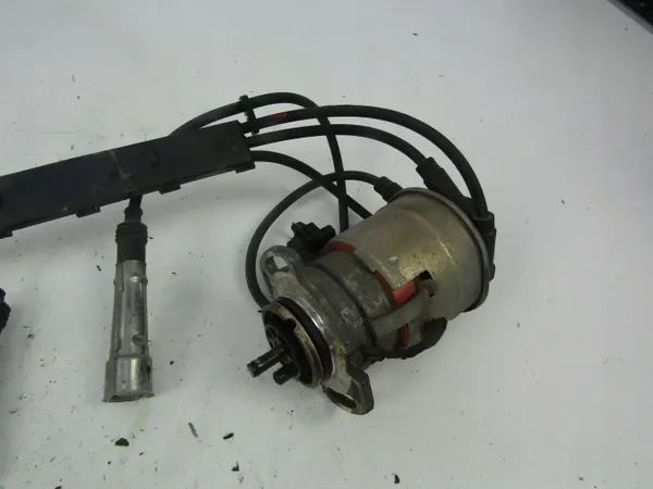 Bobine d'allumage OEM AK-6-82473 pour VW Polo 3 image 4