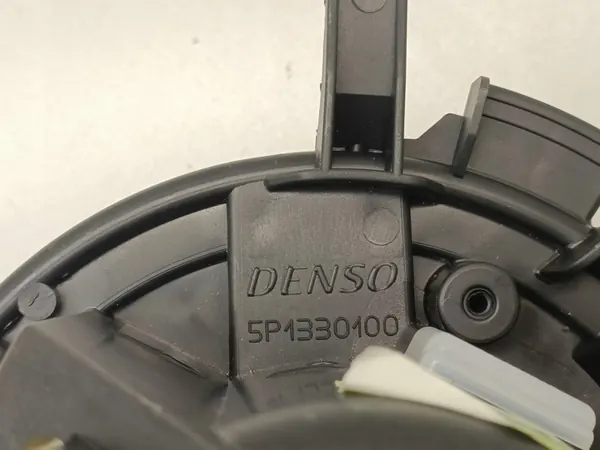 Denso DEA09047 Ventilador Interno image 8