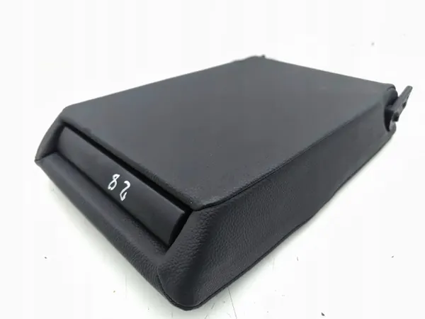 Mercedes-Benz bakarmstöd OEM AMD214117 för C W203 image 2