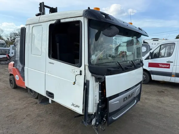Cabina DAF OE para XF 2020 - Estado usado image 3