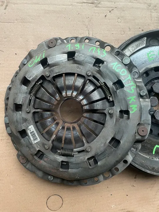 Volante de Dupla Massa + Kit de Embreagem BMW E46 318i 1.9 M43 OEM image 2