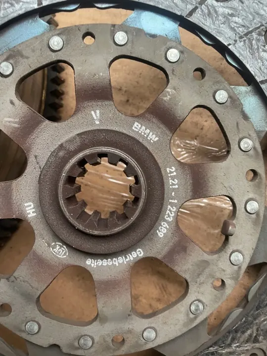 Volante de Dupla Massa + Kit de Embreagem BMW E46 318i 1.9 M43 OEM image 6