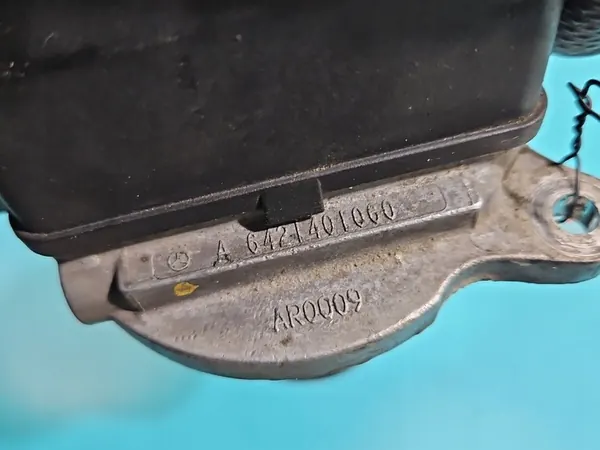 Válvula EGR Mercedes CLS II C218 3.0 CDI A6421401060 image 6