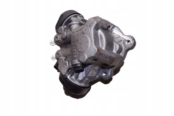 Polttoainepumppu VW TOUAREG 4.2L Diesel 2012 OEM 057130755AC image 2