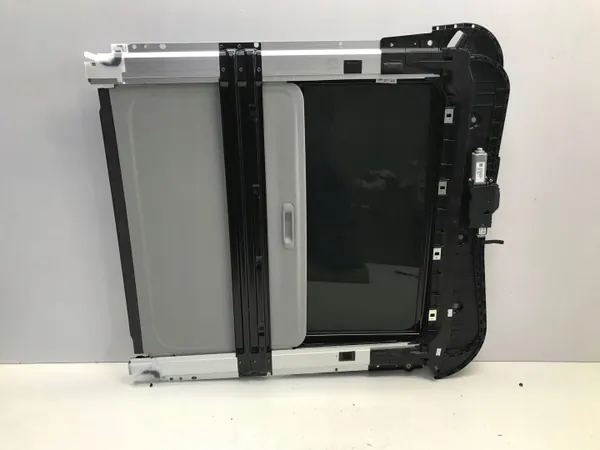 Kia Picanto III Taklucka OEM 81610-G6000B - Begagnad image 4