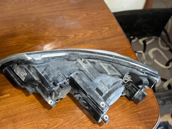 Oikea etuvalaisin Skoda Octavia II image 3