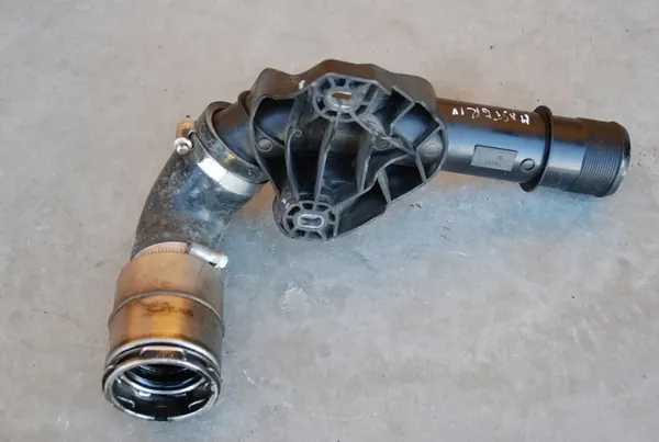 Renault OE Tubo do Intercooler 144603730R image 5