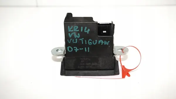 Fecho de porta-malas OEM 371117179 para VW Tiguan I 07-11 image 4