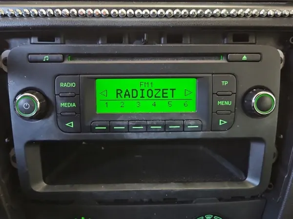 Rádio original Skoda 5J0035152C para Rapid image 2