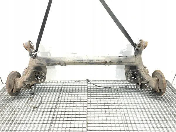 Travesaño trasero OEM LORK-381-108807 para Hyundai i20 II image 2