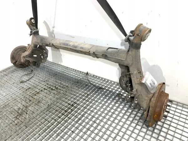 Travesaño trasero OEM LORK-381-108807 para Hyundai i20 II image 4